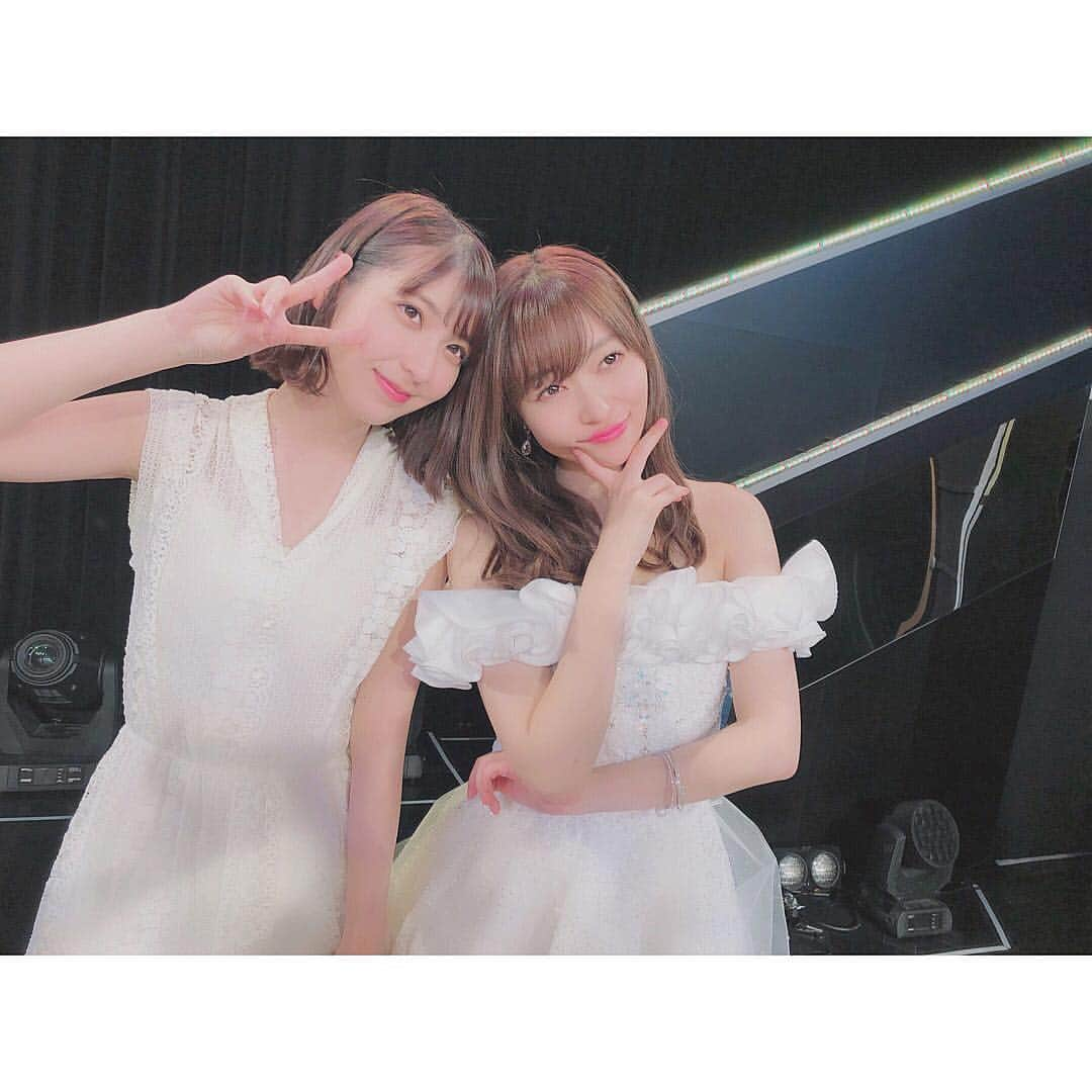 松岡菜摘さんのインスタグラム写真 - (松岡菜摘Instagram)「. . 卒業していく人ってやっぱり きらきらしててすごく綺麗😢 . 心から、ありがとうなのです。 . #dearest #❤︎」4月13日 22時33分 - natsustagram_hkt