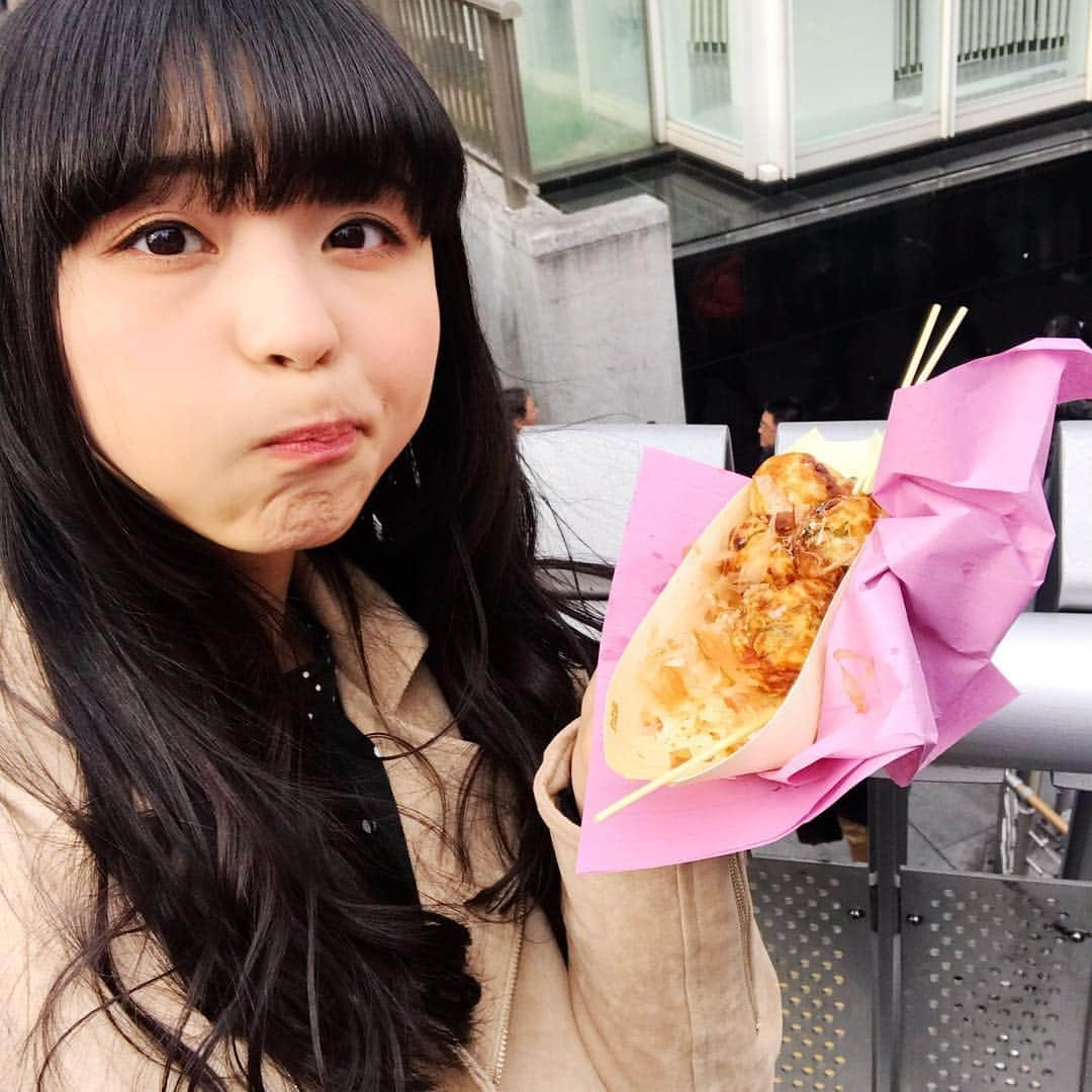 寺嶋由芙さんのインスタグラム写真 - (寺嶋由芙Instagram)「よく食べるのはいい女の基本だと思いませんか、皆さま(ﾟωﾟ)？ ・ 1枚目、2枚目は滋賀県の大津駅前のおしゃれカフェにて！ランチプレート、お野菜のおかずがたくさんで幸せでした！ #滋賀県 #大津市 #大津駅 #カレンダーホテル #calenderhotel #eradio #だいふく日記 ・ 3枚目は大阪、難波にて！「わなか」のたこ焼き！塩味のたこ焼き大好き！東京ではおソースのしか食べたことなかったから、最初存在を知った時は衝撃でした(ﾟωﾟ) #大阪 #難波 #戎橋 #わなか #たこ焼き #ご当地グルメ #いい女をよろしく #アイドル #japaneseidol」4月13日 22時47分 - yufu_terashima