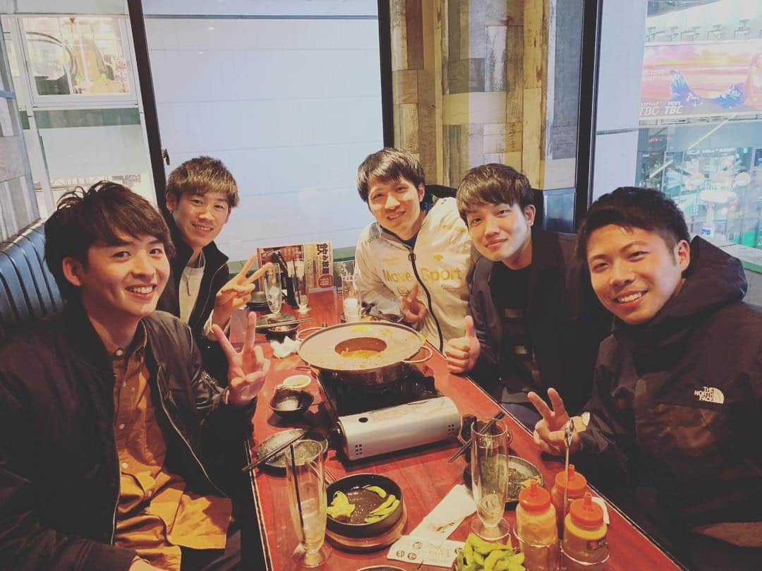 平田亮介さんのインスタグラム写真 - (平田亮介Instagram)「練習終わりに渋谷で一杯🍻※本当に一杯笑 マジで懐かしいメンツだわ〜😛 また近々🤞 #中大OB #鶏兵衛  俺だけ練習終わりでジャージで渋谷笑」4月13日 22時50分 - ryosukehirata