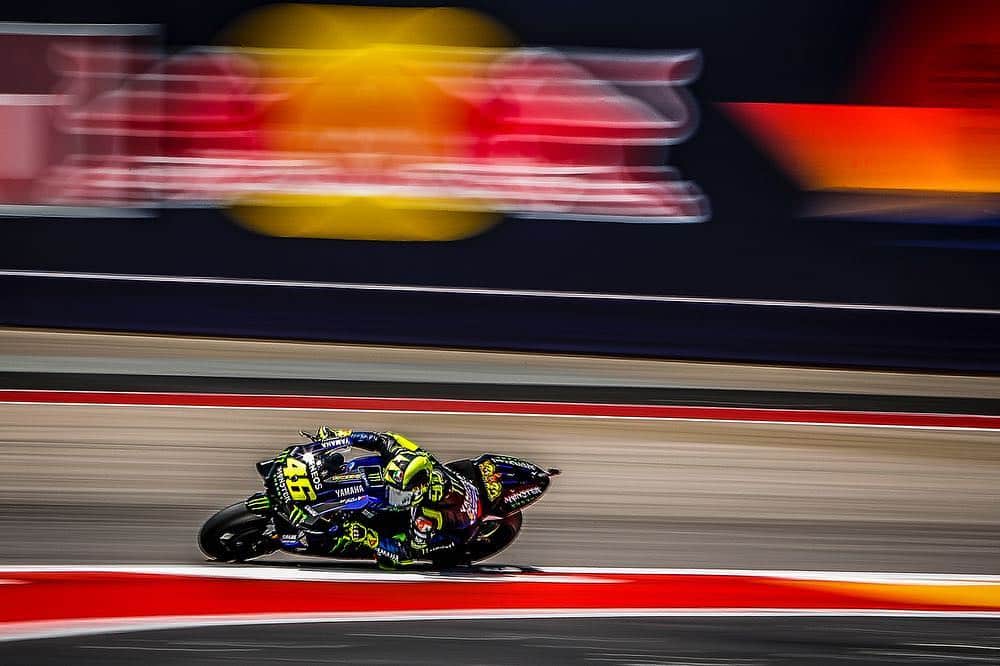 バレンティーノ・ロッシのインスタグラム：「Circuit of the Americas,Austin  Friday,free practice 📸 @gigisoldano @jesusrobledo @mighelon Tino Martino」