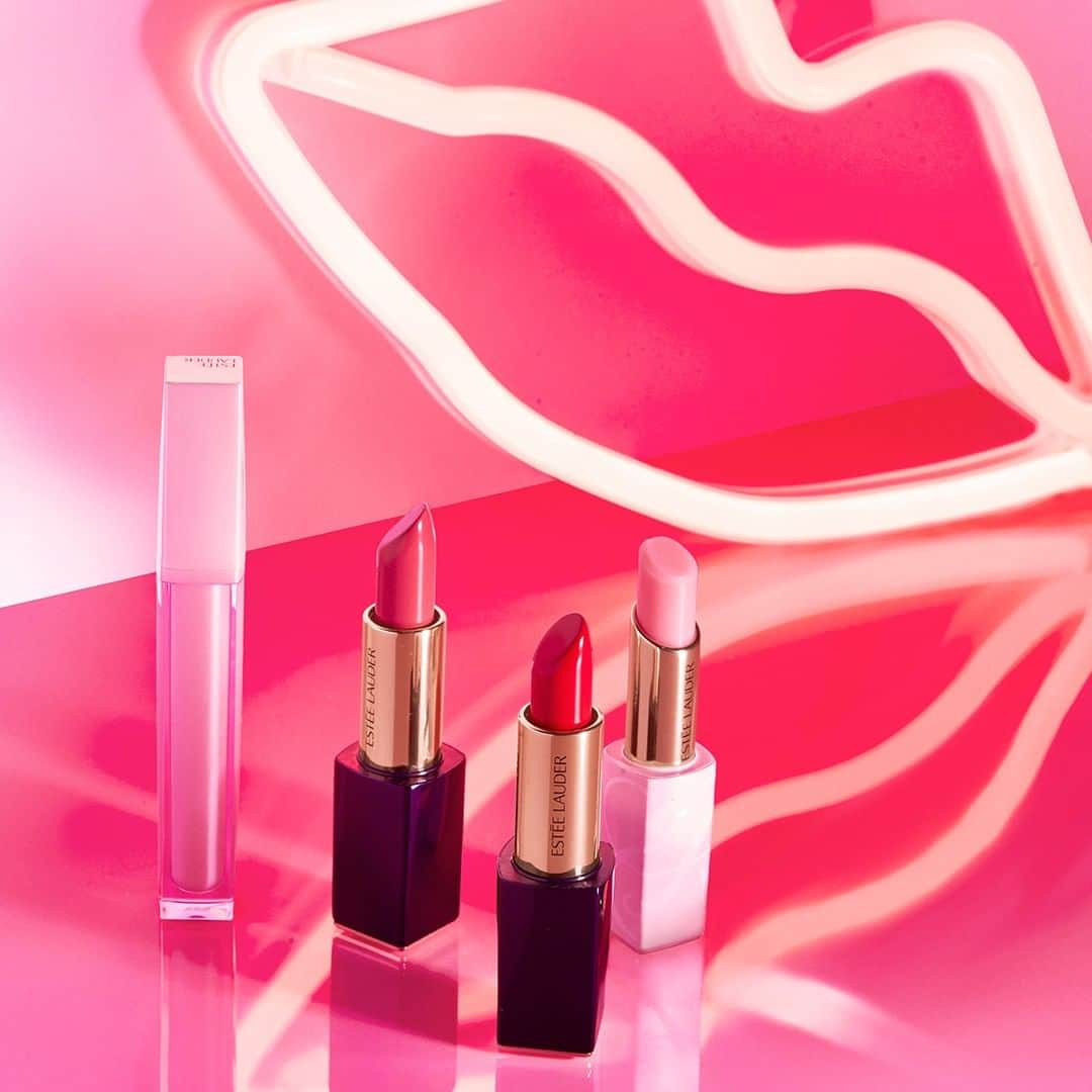 エスティローダーさんのインスタグラム写真 - (エスティローダーInstagram)「It’s #InternationalKissingDay! Pucker up to a pout that’s ready for action with #PureColorEnvy Lip Care and #LipstickEnvy in Ambitious Pink and Impassioned 💋🎬 #LipsToEnvy」4月13日 23時04分 - esteelauder