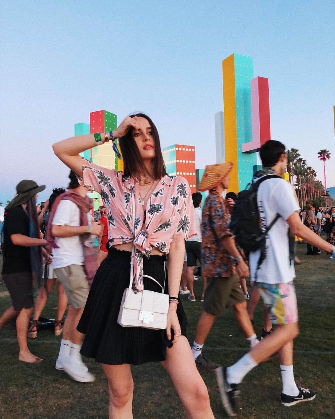 アンディー・トレスさんのインスタグラム写真 - (アンディー・トレスInstagram)「Coachella day 1 🎡. . . #coachella2019 #coachella #california #festivalseason #indio #andytorres」4月13日 23時14分 - stylescrapbook