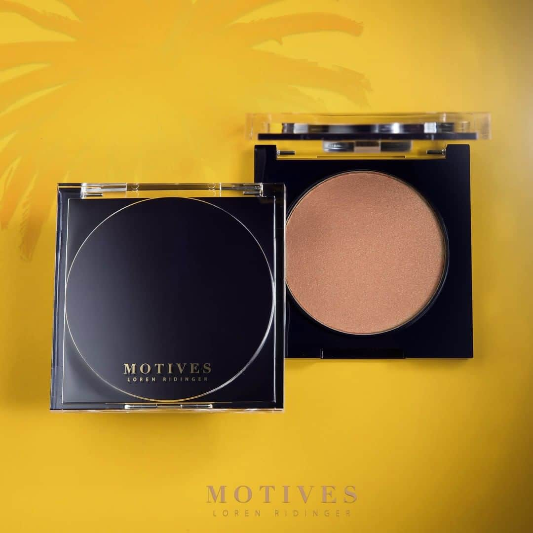 Motives Cosmeticsさんのインスタグラム写真 - (Motives CosmeticsInstagram)「Get your summer bronzed glow on with our Pressed Bronzer in Miami Glow🌴. With a soft and silky feel, Motives Pressed Bronzer provides a radiant summer glow during any season or can be used to provide definition to enhance facial features. This excellent formula allows for flawless application that will benefit all skin types and colors. . . . . #motives #motivescosmetics #makeup #mua #makeuplove #makeupartist #naturalmakeup #beauty #worldmakeupartist #makeupadict #makeupobsessed #bronzer」4月13日 23時20分 - motivescosmetics