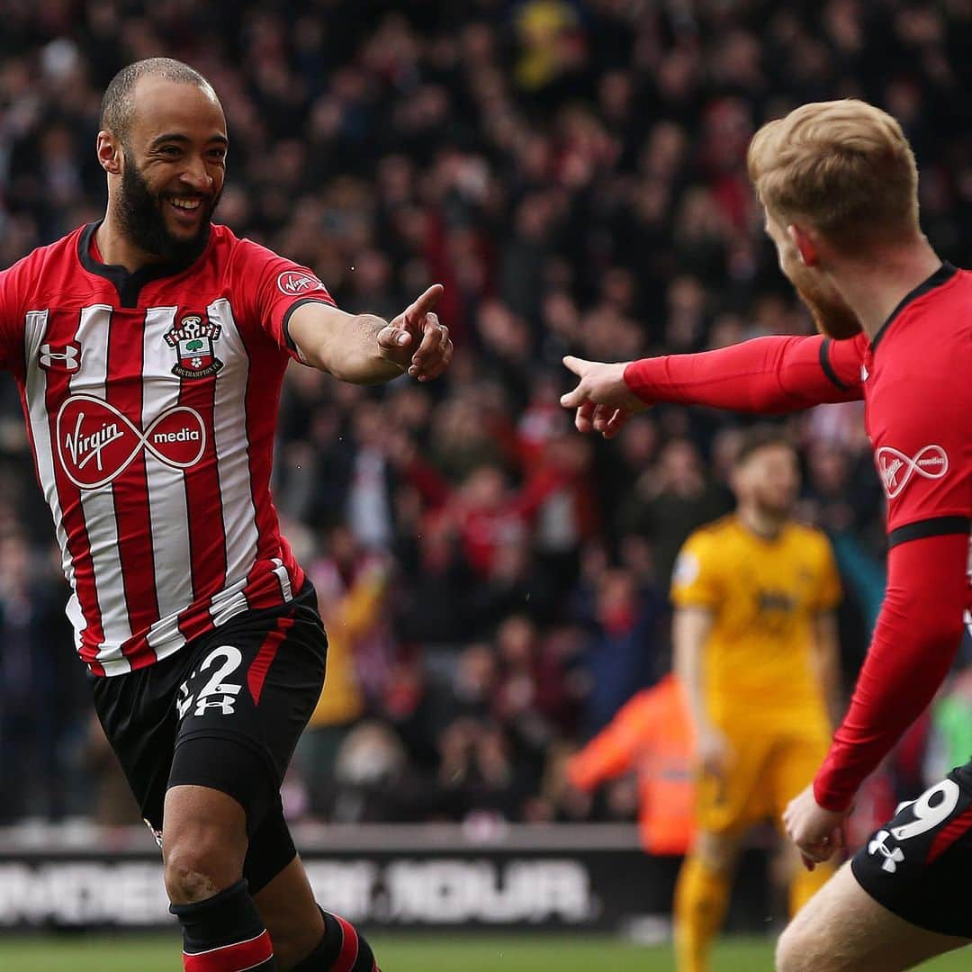 サウサンプトンFCさんのインスタグラム写真 - (サウサンプトンFCInstagram)「Redmond 👉🏽⚡️👈🏻 Sims  Describe these two with an emoji! 😍 #saintsfc #premierleague」4月13日 23時32分 - southamptonfc