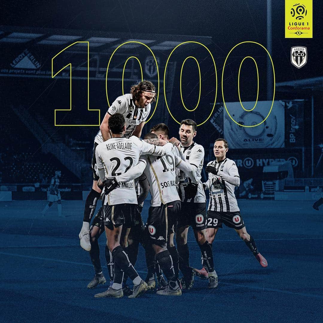 リーグ・アンさんのインスタグラム写真 - (リーグ・アンInstagram)「⚫️⚪️ @angers_sco va disputer ce soir son 1000e match en @ligue1conforama avec un objectif : faire un pas décisif vers le maintien 👍 ▪️ ▪️ #ligue1conforama #angers #angerssco #igersangers #angersmaville #angerscity」4月13日 23時25分 - ligue1ubereats