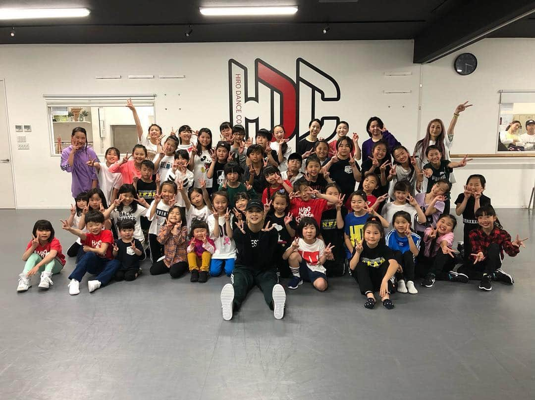 Miki Hirookaさんのインスタグラム写真 - (Miki HirookaInstagram)「2019.4.13 @hiro_dance_company  @miki_hirooka workshop🔥😎 今日もありがとうございました❤️ あー楽しかった❗️🤗今日もみんな最高でした✨ありがとう✨ 来月もめっちゃ楽しみ🤩🤩🤩🤩 #hirodancecompany  #mikiws #dance #mikihirooka  #osaka #dancestudio」4月13日 23時36分 - miki_hirooka