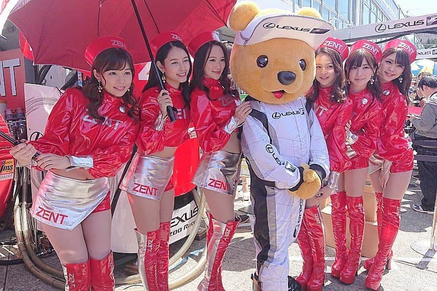 原満莉菜さんのインスタグラム写真 - (原満莉菜Instagram)「SUPER GT 2019 岡山開幕戦予選日お疲れ様でした🏁✨ ． カーナンバー38 LEXUS TEAM ZENT CERUMO 決勝は12番手からのスタートとなります🚗！ ． 明日の決勝日も私達 #ZENTsweeties2019 と一緒に38号車を応援しましょう☺️ 初めてのレースクイーンデビューで、緊張してましたがみなさんが喋りかけてくれたりしてとても楽しめました！！ 明日もみなさんよろしくお願いします😭😂🥺❤️✨笑 ． 6人で明日も盛り上げていきます！！ そして #ZENTsweeties2019 は三冠狙いますよ❤︎！！ ． ZENTsweetiesのオフショット見れるアカウントはこちら👀💓→@zentsweeties ．  #ZENT #ZENTsweeties #LEXUSTEAMZENTCERUMO #岡山 #開幕戦 #SUPERGT」4月13日 23時46分 - marina_serizawa