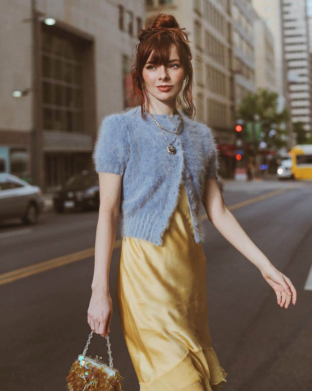 ジェーン・アルドリッジのインスタグラム：「happy to be wearing Easter egg colors 🐇🐣 🥰」