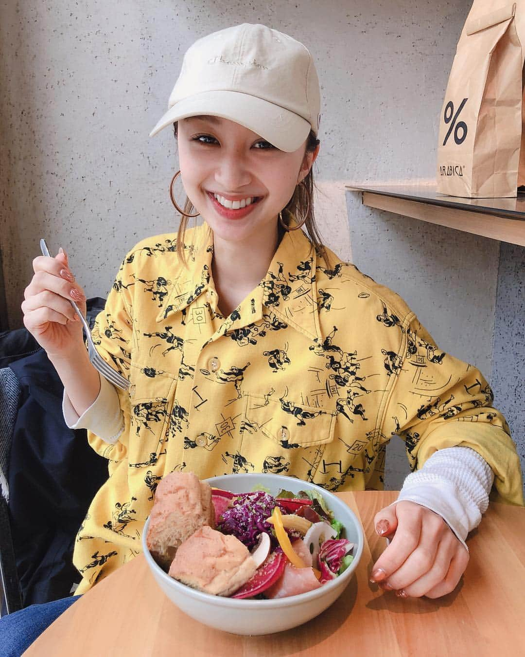 近藤あやさんのインスタグラム写真 - (近藤あやInstagram)「き い ろ ％ 🌈🌈🌈」4月14日 10時56分 - doraemontoaya