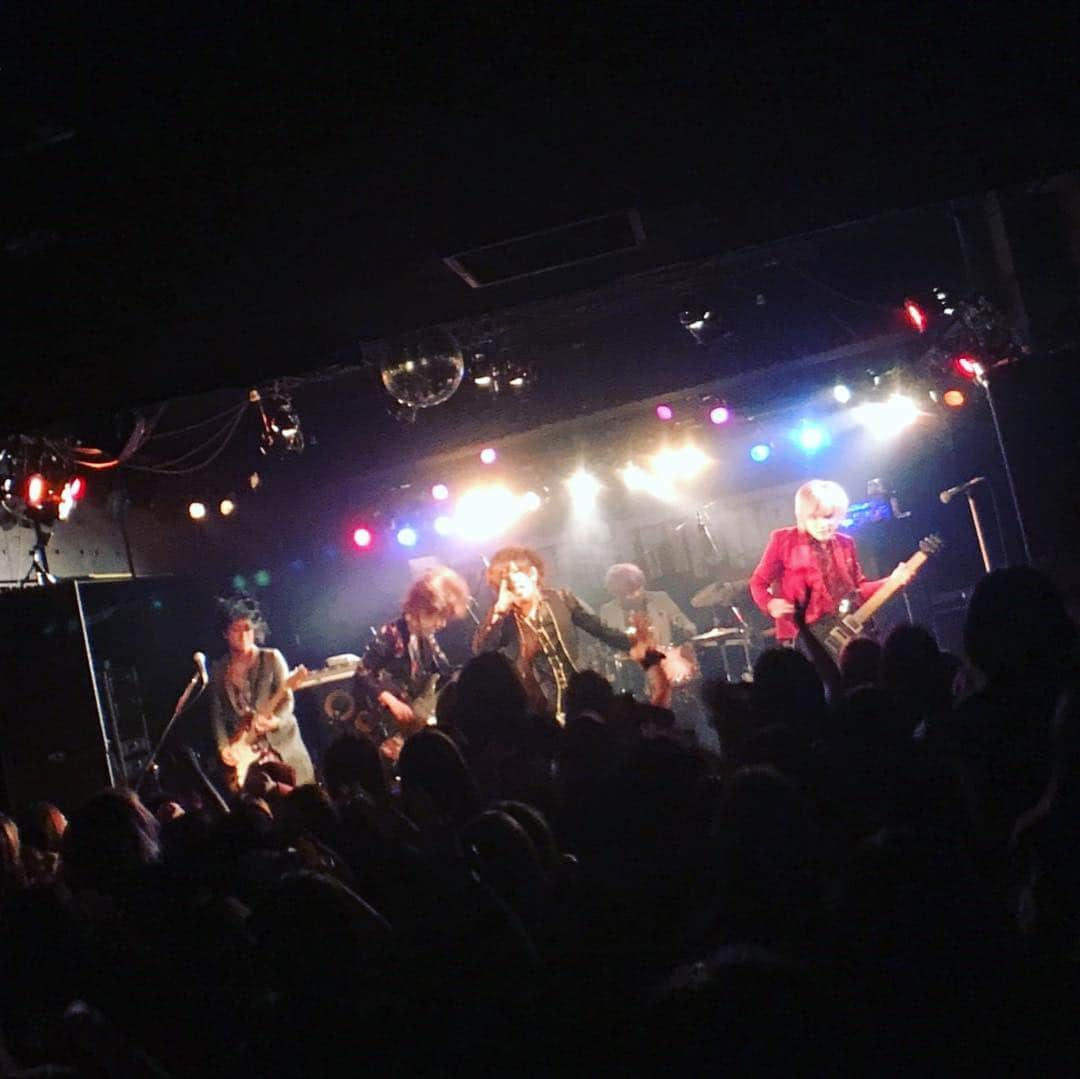 風弥さんのインスタグラム写真 - (風弥Instagram)「2019.4.12 This is DaizyStripper Tour 長野LIVE HOUSE J 長野はいつも異常なアツさ。好きです(^^) #daizystripperkazami  #daizystripper #長野」4月14日 11時01分 - kazami_daizy