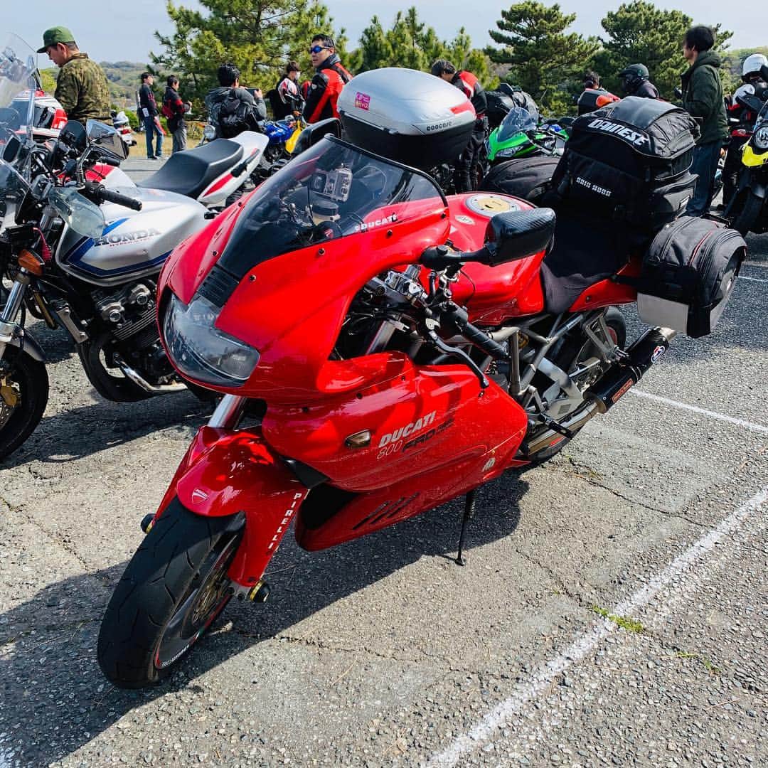 石田政博さんのインスタグラム写真 - (石田政博Instagram)「NAPS MOTOGYMきたー！  なっちゃんファンみたいになってるな笑  #ducati #ducatiss #ducatiss800 #ss800 #supersports #ducaticorse #bike #motorcycle #ドゥカティ #バイク #ss900 #ss1000」4月14日 9時29分 - markunv