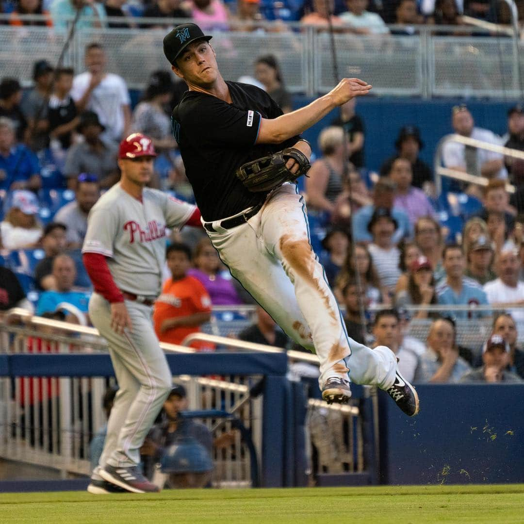 マイアミ・マーリンズさんのインスタグラム写真 - (マイアミ・マーリンズInstagram)「Brian Anderson says no to leather. #JuntosMiami」4月14日 10時38分 - marlins