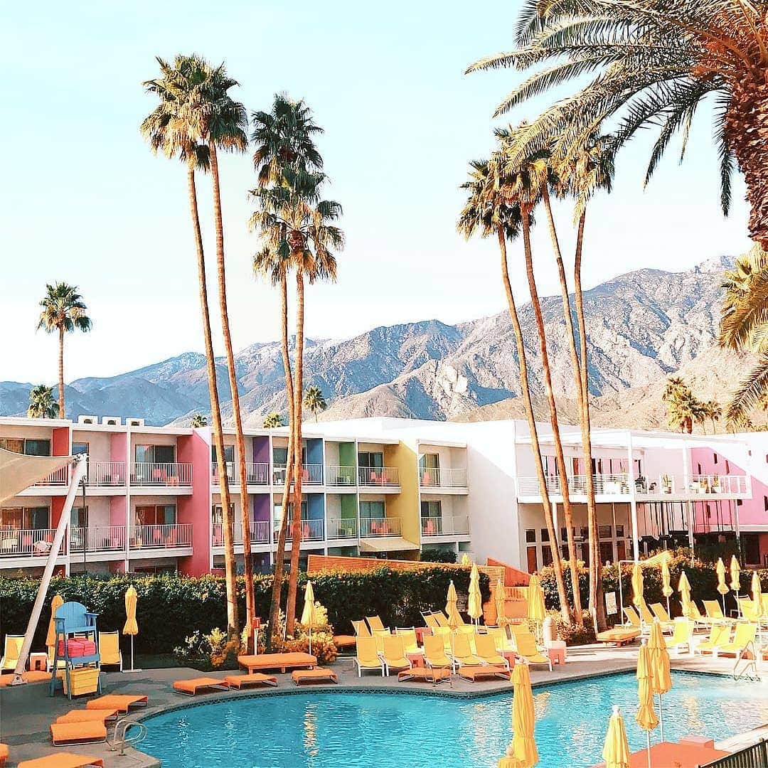 ユミキムさんのインスタグラム写真 - (ユミキムInstagram)「Colorful weekends in Palm Springs.  #palmsprings #coachella #travel #yumikim」4月14日 10時51分 - yumikim