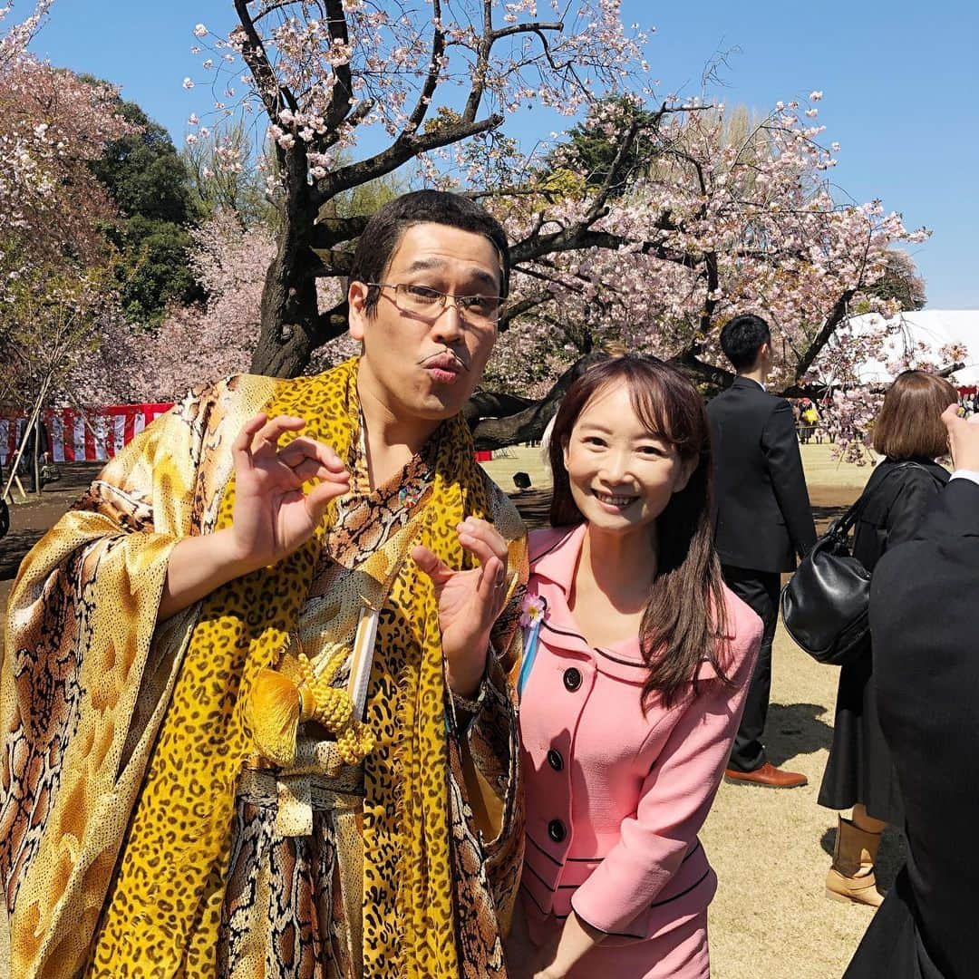 アグネス・チャンさんのインスタグラム写真 - (アグネス・チャンInstagram)「Invited by Prime Minister Abe of Japan to the annual Cherry Blossoms garden party. Great weather, lovely blossoms and delightful company.」4月14日 1時54分 - agneschan1