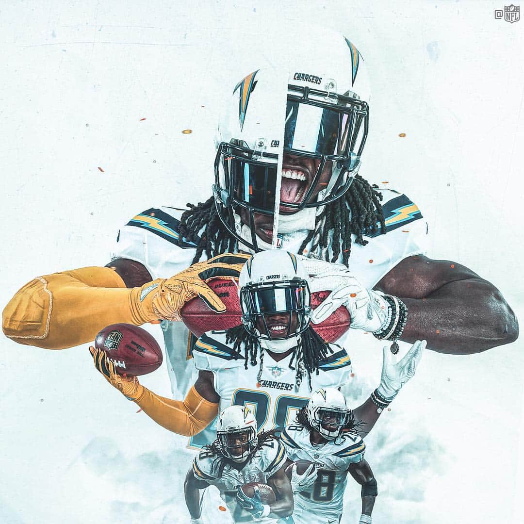 NFLさんのインスタグラム写真 - (NFLInstagram)「HAPPY BIRTHDAY to @chargers Pro Bowl RB @melvin Gordon! ⚡️🎂」4月14日 1時59分 - nfl