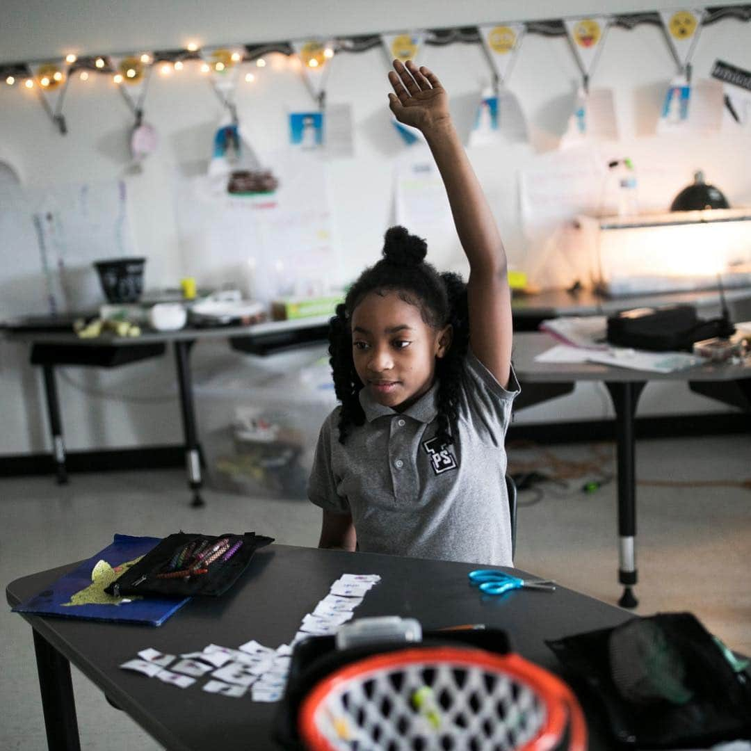 ニューヨーク・タイムズさんのインスタグラム写真 - (ニューヨーク・タイムズInstagram)「LeBron James opened a school that was considered an experiment. This time last year, the students were identified as the worst performers in the Akron public schools and branded with behavioral problems. Some as young as 8 were considered at risk of not graduating. Now, they are helping close the achievement gap in Akron. The academic results are early, and at 240, the sample size of students is small, but the inaugural classes of 3rd and 4th graders at LeBron James’s I Promise School posted extraordinary results in their first set of district assessments. 90% met or exceeded individual growth goals in reading and math, outpacing their peers across the district. Unlike other schools connected to celebrities, @ipromiseschool is not a charter school run by a private operator but a public school operated by the district. Its student population is 60% black, 15% English-language learners and 29% special education students. “We are reigniting dreams that were extinguished — already in 3rd and 4th grade,” said Brandi Davis, the school’s principal. “We want to change the face of urban education.” @maddiemcgarvey took these photos of students, teachers and staff at I Promise in Akron, #Ohio. Swipe left to see more and visit the link in our profile to follow Erica Green's reporting trip to @kingjames's I Promise School.」4月14日 2時32分 - nytimes