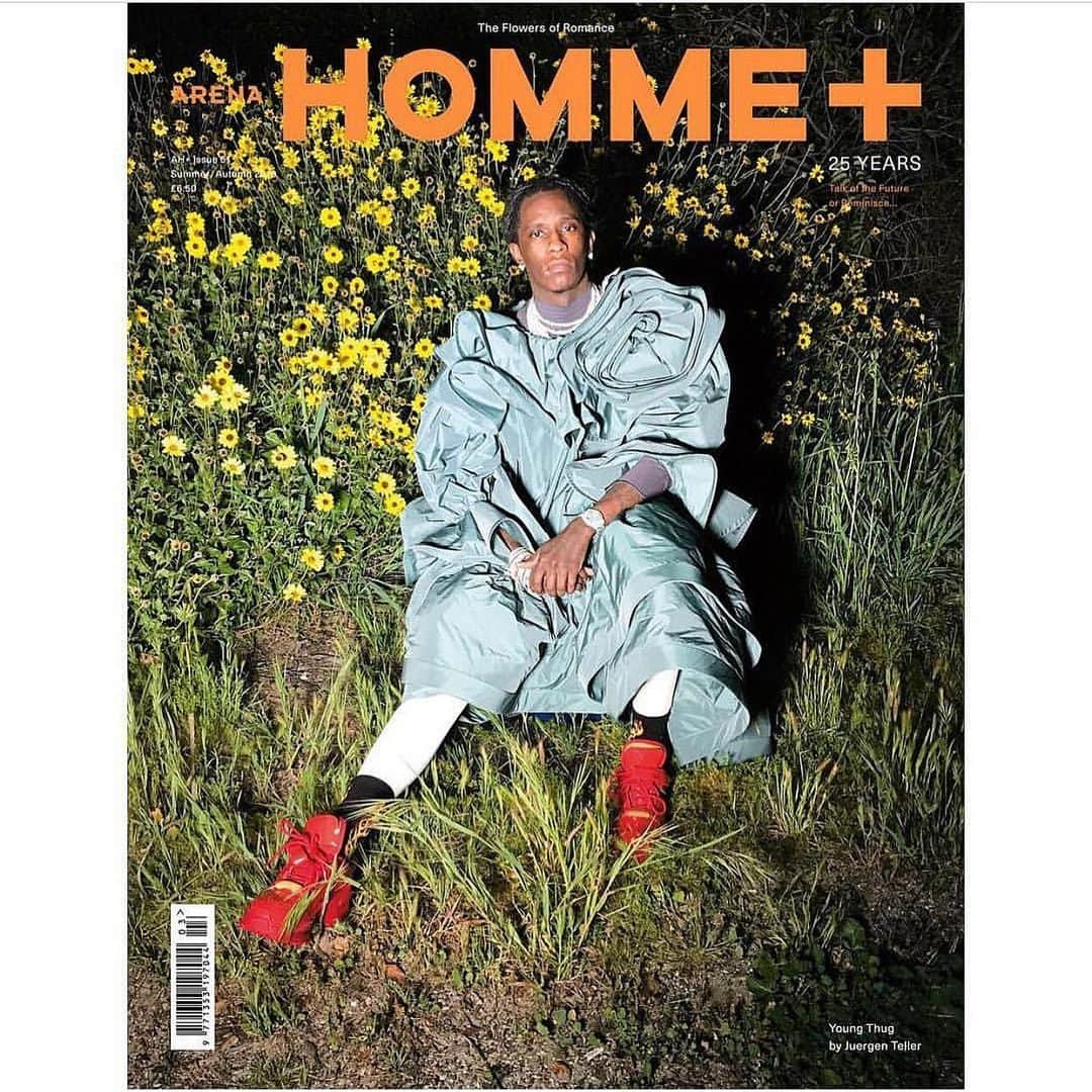 マーク・ジェイコブスさんのインスタグラム写真 - (マーク・ジェイコブスInstagram)「Love this cover of @thuggerthugger1 photographed by @juergentellerpage for @thehommeplusmag wearing RUNWAY SPRING MARC JACOBS ♥️♥️♥️」4月14日 2時39分 - themarcjacobs