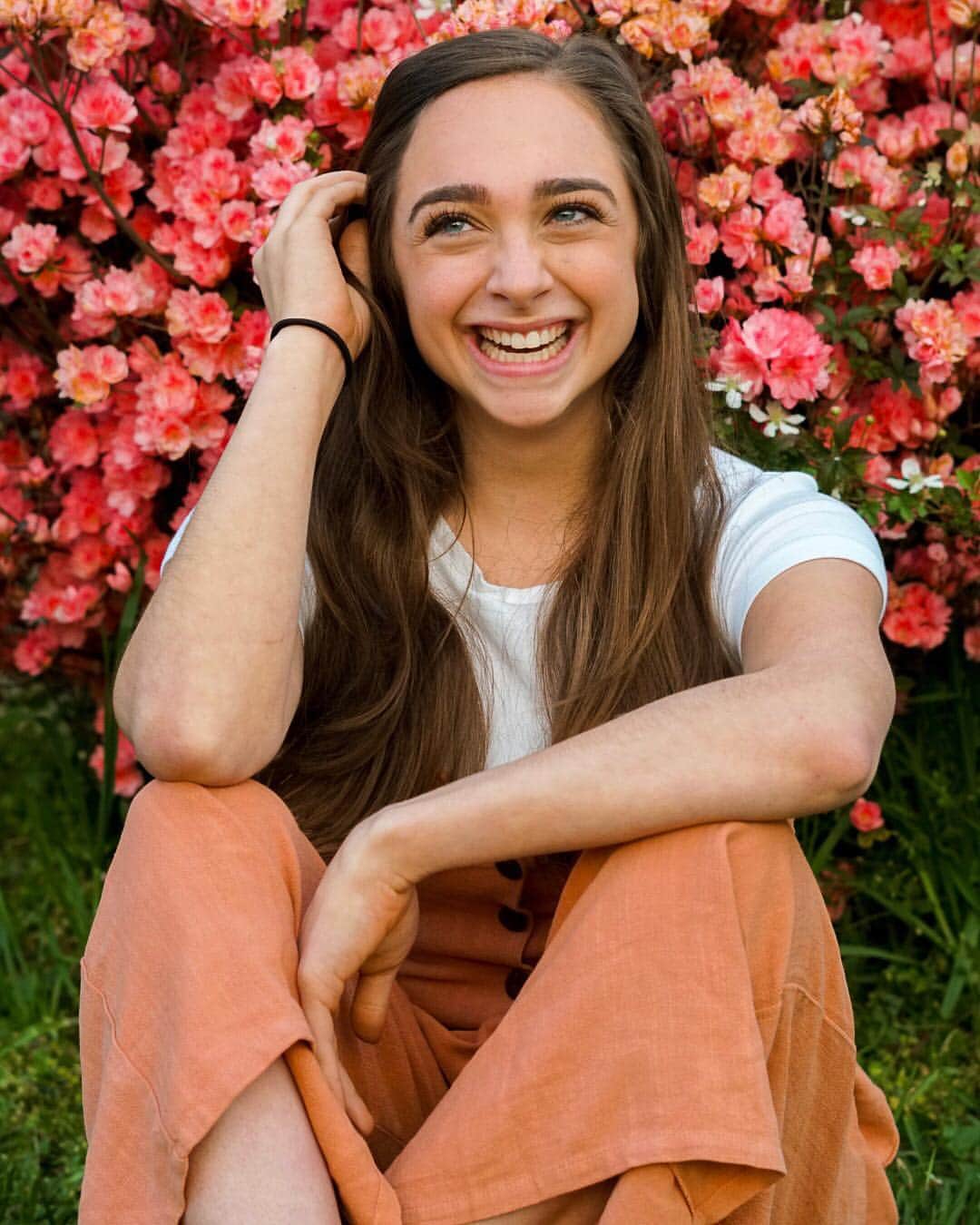 ペイトン・アーンストのインスタグラム：「happy girl 😌」