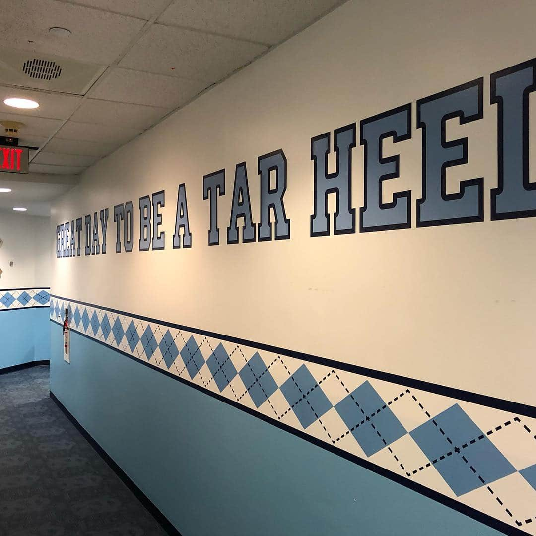 チェイス・ライスさんのインスタグラム写真 - (チェイス・ライスInstagram)「These men and this place changed my life forever. Forever a Tar Heel. Now headed to Myrtle Beach for the sold out show tonight🤘🏼」4月14日 3時42分 - chaserice