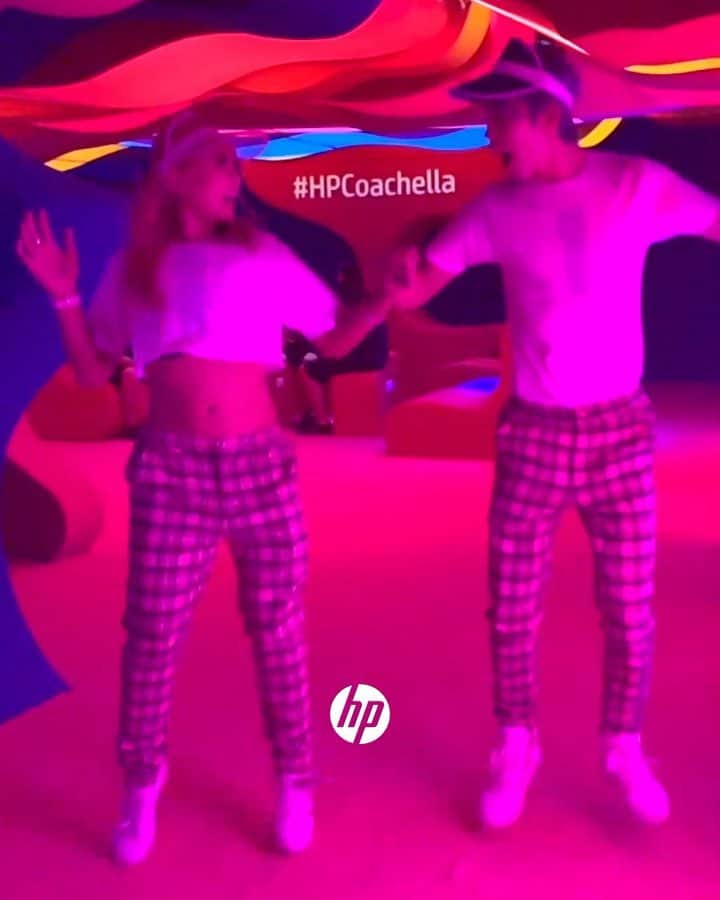 HP（ヒューレット・パッカード）のインスタグラム：「Join the #HPCoachellaDreamland challenge on TikTok. Escape to your dreamland and show us where the music transports you. Licensed by @vernerpantonofficial.」
