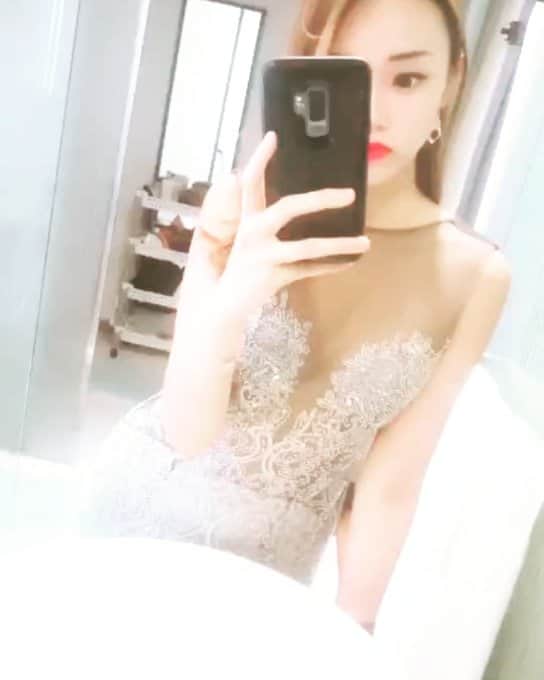 Nicole Chenのインスタグラム：「Are you ready Nepal! Happy new year! #dj #djane #newyear #newyeareve  Clothes by @covetella」
