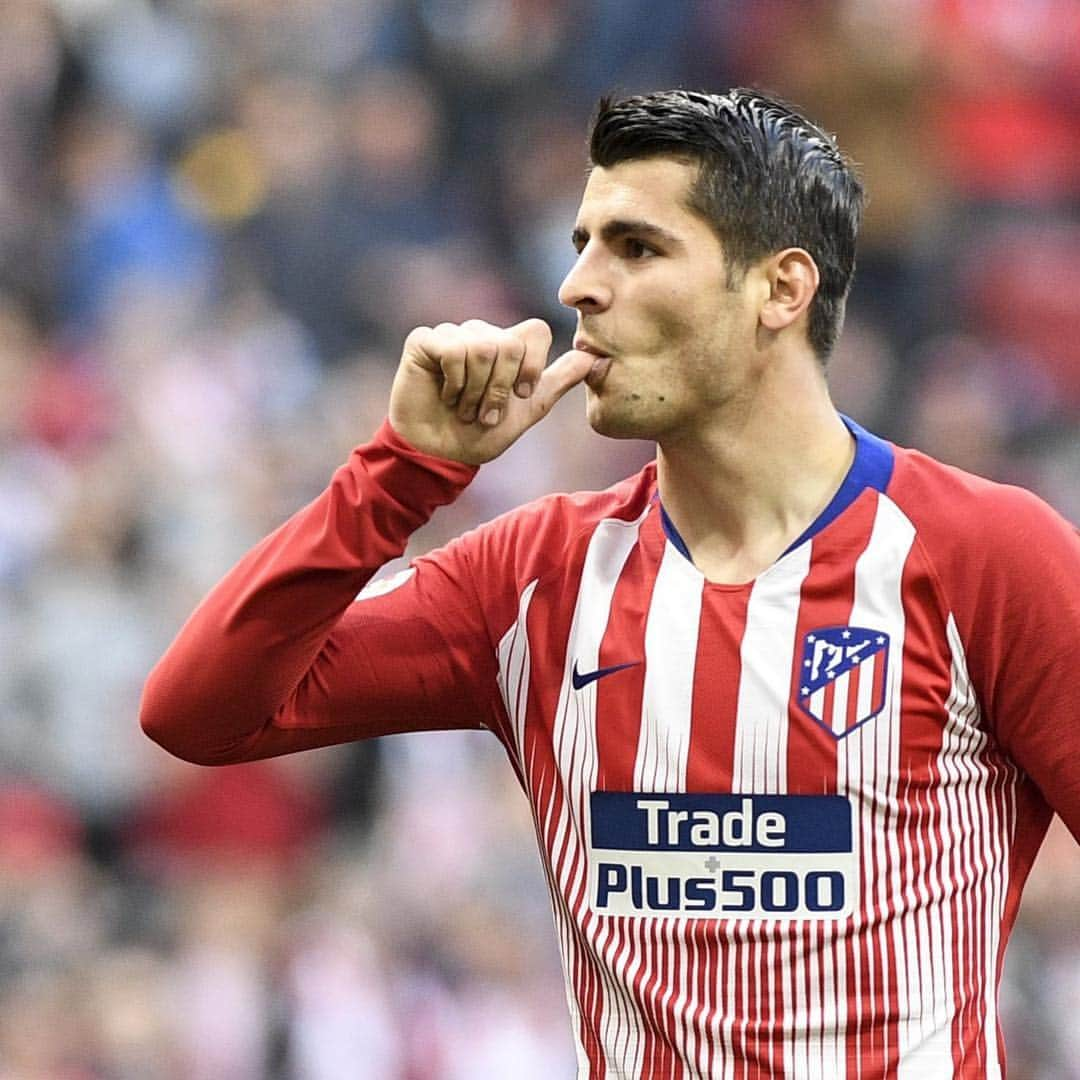 アルバロ・モラタさんのインスタグラム写真 - (アルバロ・モラタInstagram)「Gran partido del equipo para seguir peleando!!! Y en el día Del Niño en el Metropolitano, Ale y Leo no podían faltar!! Forza Atleti!! 🔴⚽️🔴」4月14日 4時31分 - alvaromorata