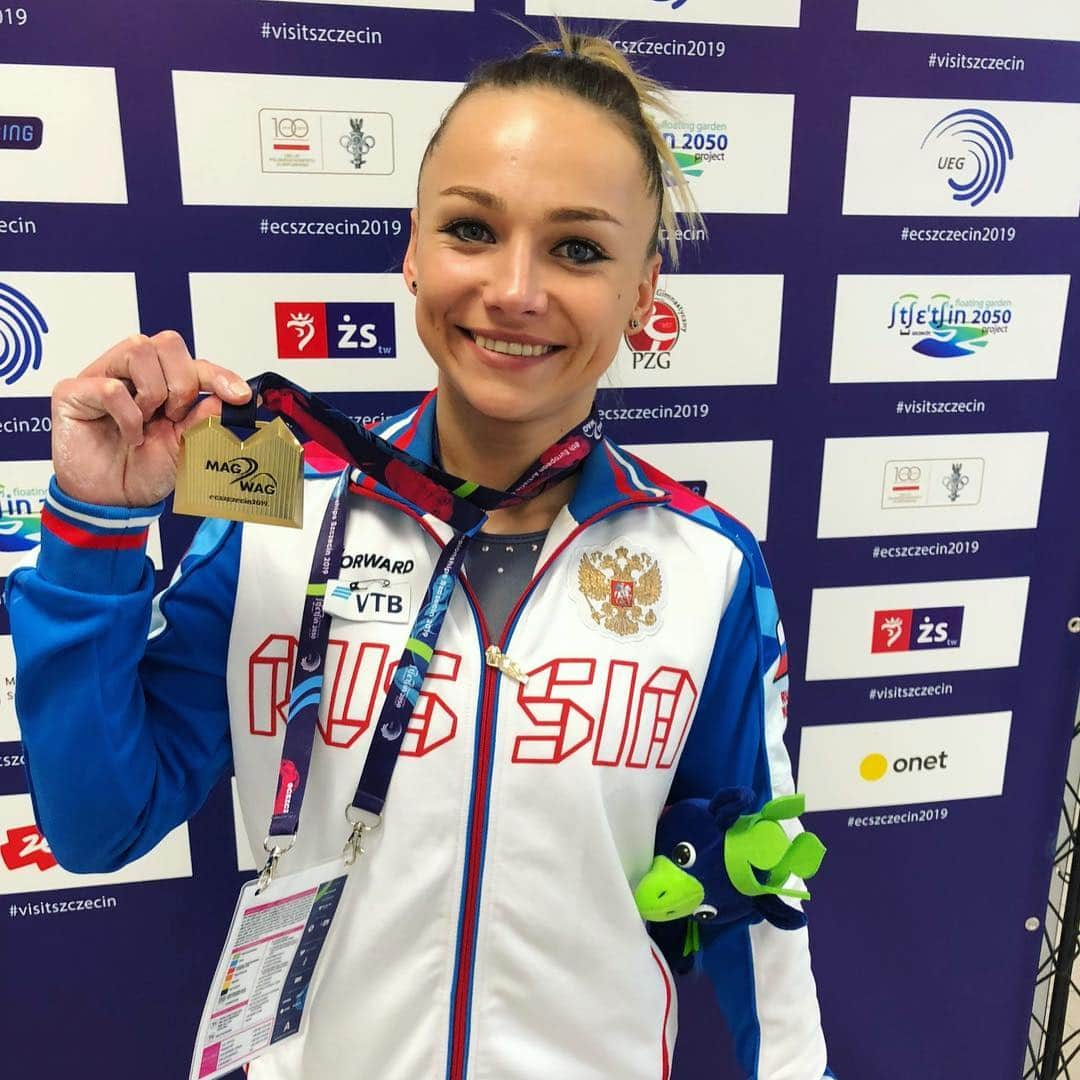 オリンピックチャンネルさんのインスタグラム写真 - (オリンピックチャンネルInstagram)「It's raining medals at #ECSzczecin2019. 😍⁣⠀ ⁣⠀ ✔️ @maxwhitlock claims his 4th European title⁣. ✔️ 22-year-old Dalaloyan gets his second medal⁣. ✔️ Russia keeps dominating⁣. ⁣⠀ Get ready for tomorrow by clicking the link in bio and reading all about the event and its headliners.」4月14日 4時54分 - olympicchannel_x