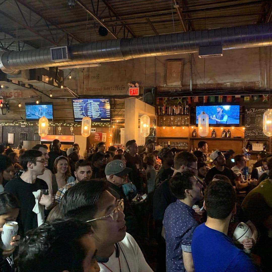 Brooklyn Netsさんのインスタグラム写真 - (Brooklyn NetsInstagram)「BIG energy at the watch party 🙌🙌🙌🙌」4月14日 5時35分 - brooklynnets