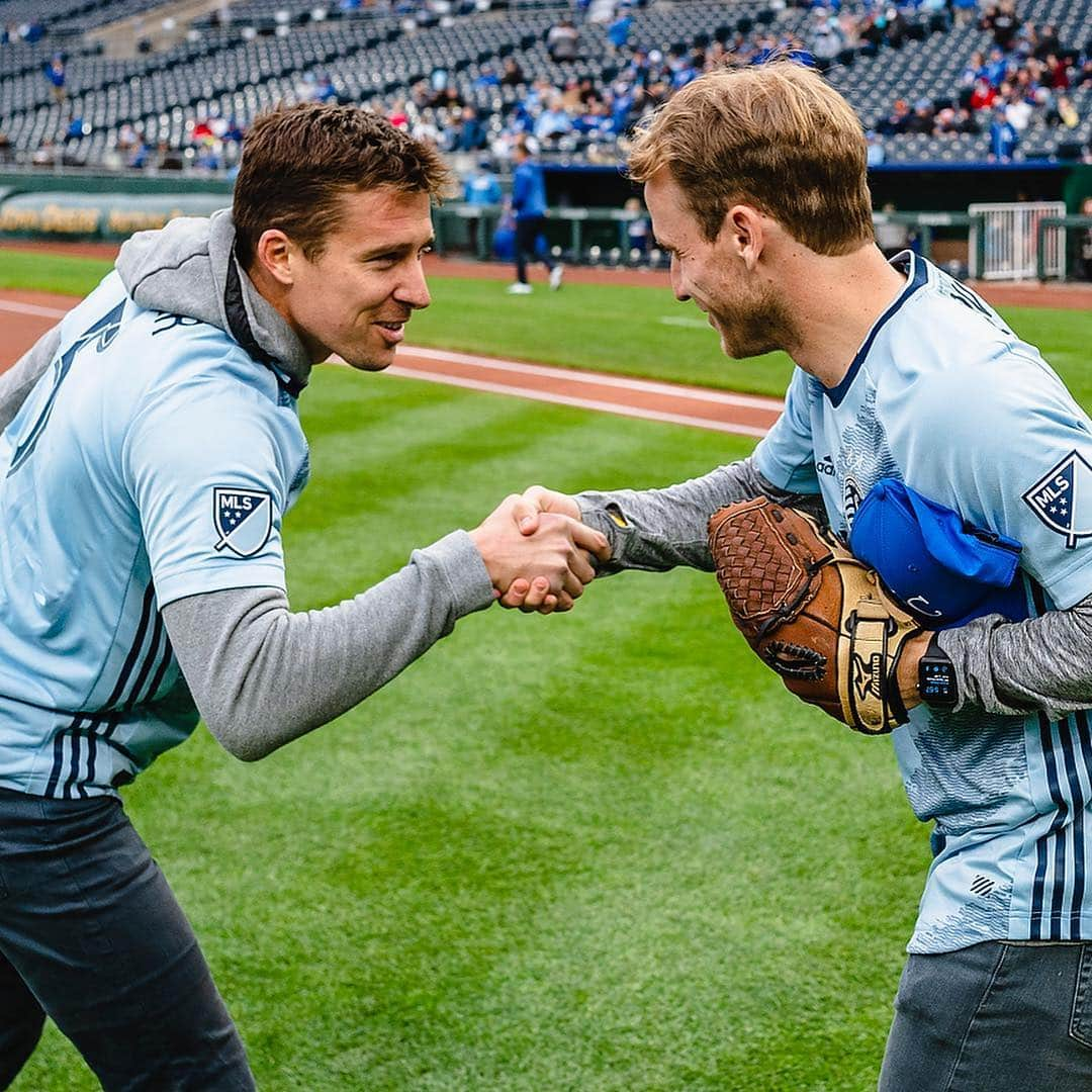 カンザスシティ・ロイヤルズさんのインスタグラム写真 - (カンザスシティ・ロイヤルズInstagram)「Clean sheet on @sportingkc Night. 🆗 with us. Thanks for stopping by guys!  #AlwaysRoyal // #ForGloryForCity」4月14日 11時05分 - kcroyals