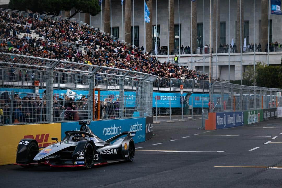 セバスチャン・ブエミさんのインスタグラム写真 - (セバスチャン・ブエミInstagram)「#RomeEPrix Good points today at the office ! We keep pushing for the next round in Paris 🇫🇷 Thank you all for the support ! #ABBFormulaE @richardmilleofficial @abbgroup @moodcollection_ch @redbull @redbullswitzerland」4月14日 6時40分 - sebastien_buemi