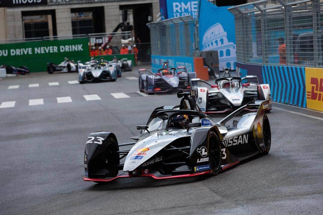 セバスチャン・ブエミさんのインスタグラム写真 - (セバスチャン・ブエミInstagram)「#RomeEPrix Good points today at the office ! We keep pushing for the next round in Paris 🇫🇷 Thank you all for the support ! #ABBFormulaE @richardmilleofficial @abbgroup @moodcollection_ch @redbull @redbullswitzerland」4月14日 6時40分 - sebastien_buemi