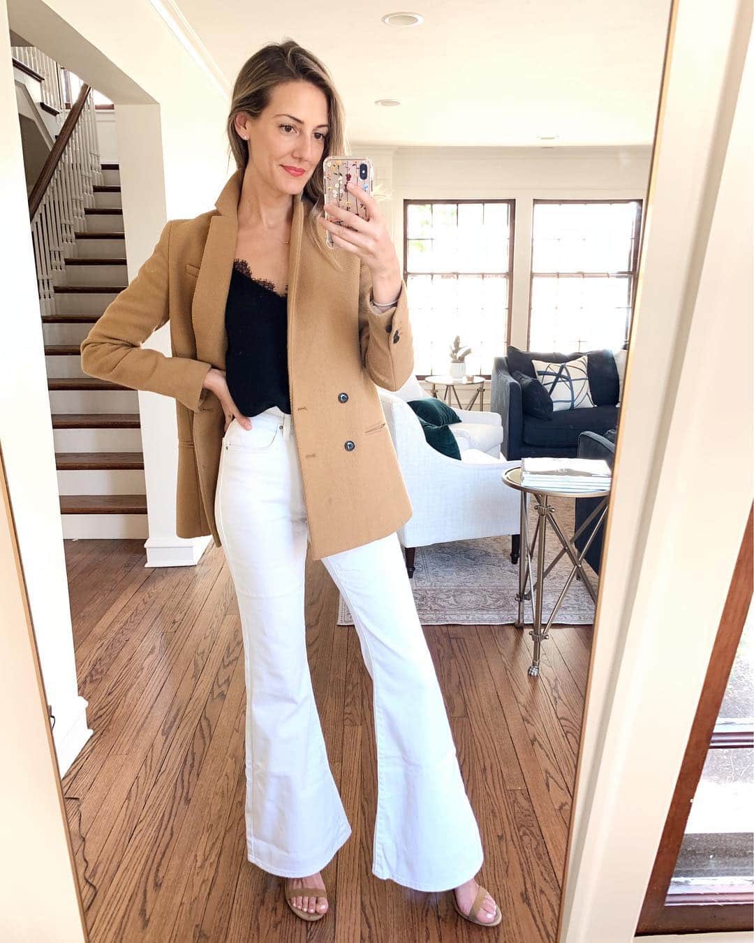 Anna Jane Wisniewskiさんのインスタグラム写真 - (Anna Jane WisniewskiInstagram)「If you snagged a @shoponethird jacket, may I suggest a white on white look? This outfit was among a handful of others on last week’s #shopyourcloset series - which look is you’re favorite? (Swipe through to see them all) http://liketk.it/2B8zg #liketkit @liketoknow.it #LTKspring #LTKunder100 #outfitselfie #businesscasual #whiteonwhite」4月14日 7時11分 - seeannajane