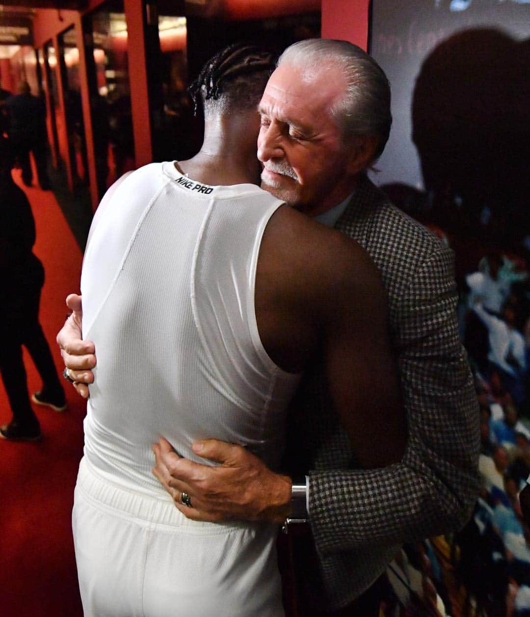 Miami HEATさんのインスタグラム写真 - (Miami HEATInstagram)「“#OneLastDance was an incredible experience for all of us... This was pure love." Saturday afternoon Miami HEAT President Pat Riley reflected on @DwyaneWade's final season and looked ahead to the future in his season ending press conference. Visit the link in our bio to check it out!」4月14日 7時12分 - miamiheat