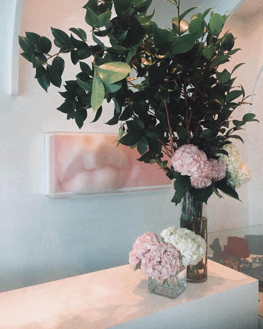 LIECOLLECTIONさんのインスタグラム写真 - (LIECOLLECTIONInstagram)「Spring Inspirations. @sangsikhong  #liecollection #collection #sangsikhing #art #blankspaceart #artmeetsfashion #showroom #work #color #pink #floral #flagship #inspiration #beauty」4月14日 8時07分 - liecollection_