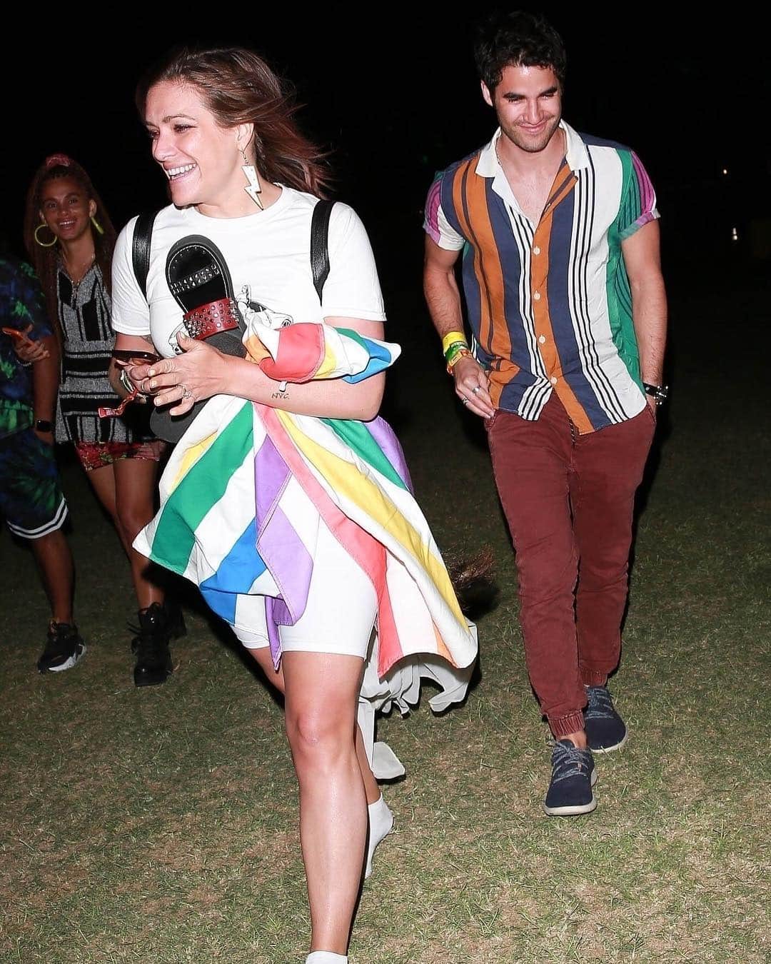 Just Jaredさんのインスタグラム写真 - (Just JaredInstagram)「@darrencriss and new wife Mia coupled up for a night at Coachella on Friday!  #DarrenCriss #MiaCriss #Coachella Photos: Backgrid」4月14日 8時13分 - justjared