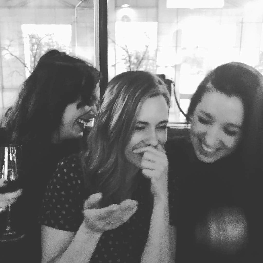 トーレイ・デヴィートのインスタグラム：「Never a dull moment with these two. ❤️」