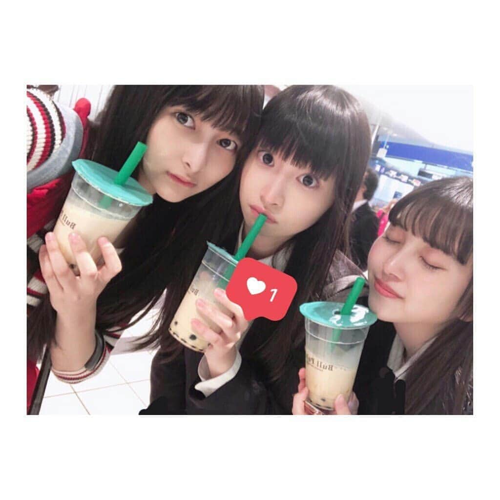 牧内莉亜さんのインスタグラム写真 - (牧内莉亜Instagram)「. るりぽん はる さくら と遊んだよー！ はるがおすすめのタピオカ飲んで、カラオケ行った！！ #bullpull の黒糖タイガーミルクティー すごく美味しかったよ❤︎ #はるが写ってない🙏 #タピオカ #タピ活」4月14日 18時52分 - ria_makiuchi_official