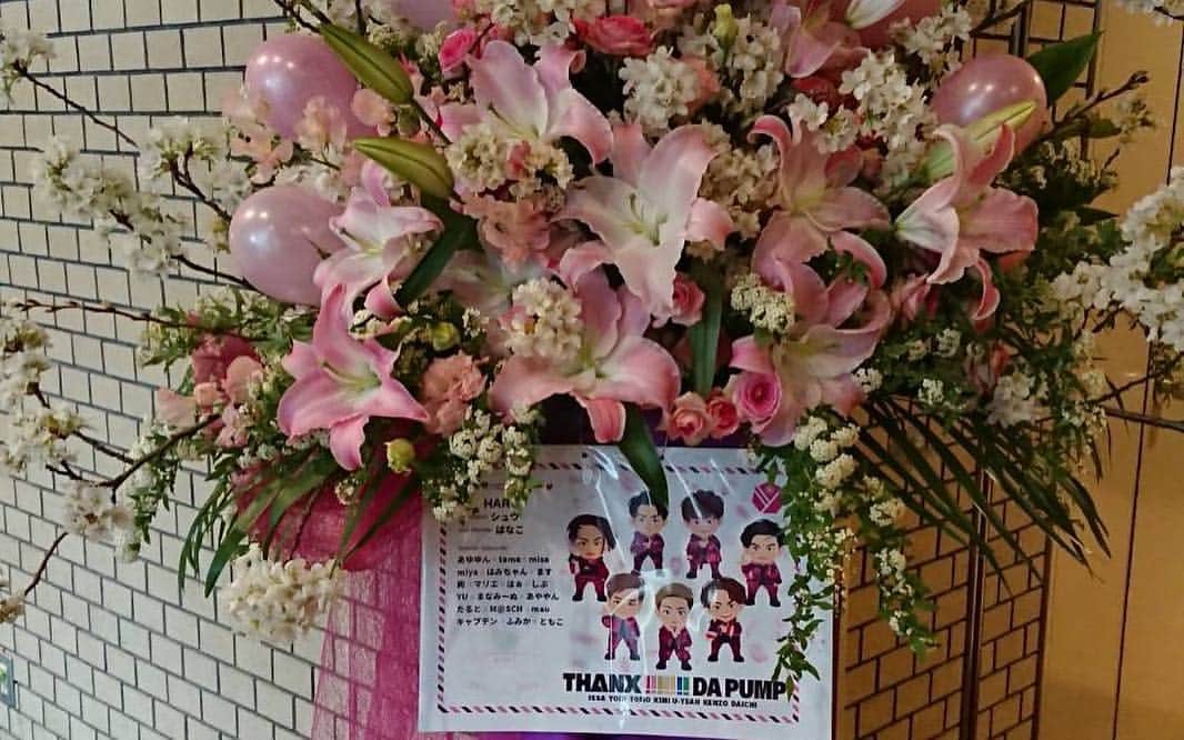 DAICHI さんのインスタグラム写真 - (DAICHI Instagram)「無事に4公演 駆け抜ける事が出来ました🥺 本当に ありがとうございました。 そして会場へ足を運べなかったファンの声援も 届いてます🙏 Next 武道館2Days 最高な景色をみんなに お届けします😆👍 KIMIさん お誕生日おめでとう💚 #DAPUMP  #和歌山 #紀南文化会館 #THANXLIVE2019」4月14日 19時16分 - daichix
