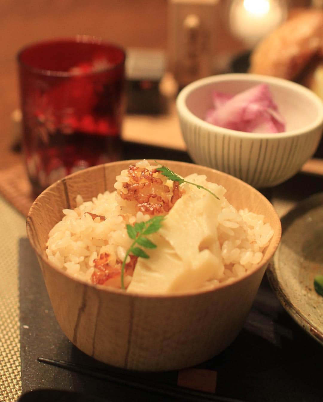 Sayaka.Mさんのインスタグラム写真 - (Sayaka.MInstagram)「. Today’s dinner 🍽 #japanesefood  #homecooking . 今日は •菜花と海鮮の塩炒め •たけのこご飯 •大根の漬物 •白菜のとろとろ中華スープ •大根の煮物 •手羽焼き . スープと大根の煮物は @tfal_japan の @cook4me_japan  #クックフォーミー で💓 . 今朝角煮を作ったのでその出汁で 大根ほろほろにしたよ〜💕 . 詳細はブログにて後程 (プロフィールにリンクあります) . お米は @yutakana_syokutaku #コメスタグラマー として活動してます . =============== 私のおうちごはんの記録は A record of my cooking. 我做的菜的记录 제가 만든 요리의 기록 ↓↓↓ #sayakaおうちごはん =============== . #クックフォーミーエクスプレス #ティファール #おうちご飯 #おうちごはん #和食ごはん #和食器 #圧力鍋レシピ #簡単レシピ #夜ご飯 #奥田章 #馬渡新平 #橋本忍 #小澤基晴 #テーブルコーディネート #晩酌 #札幌ママ #テーブルフォト #フーディテーブル #マカロニメイト #komercoアンバサダー #炊き込みご飯 #おこげ #丁寧な生活 #onmytable #japanese_food」4月14日 19時34分 - insta.sayaka