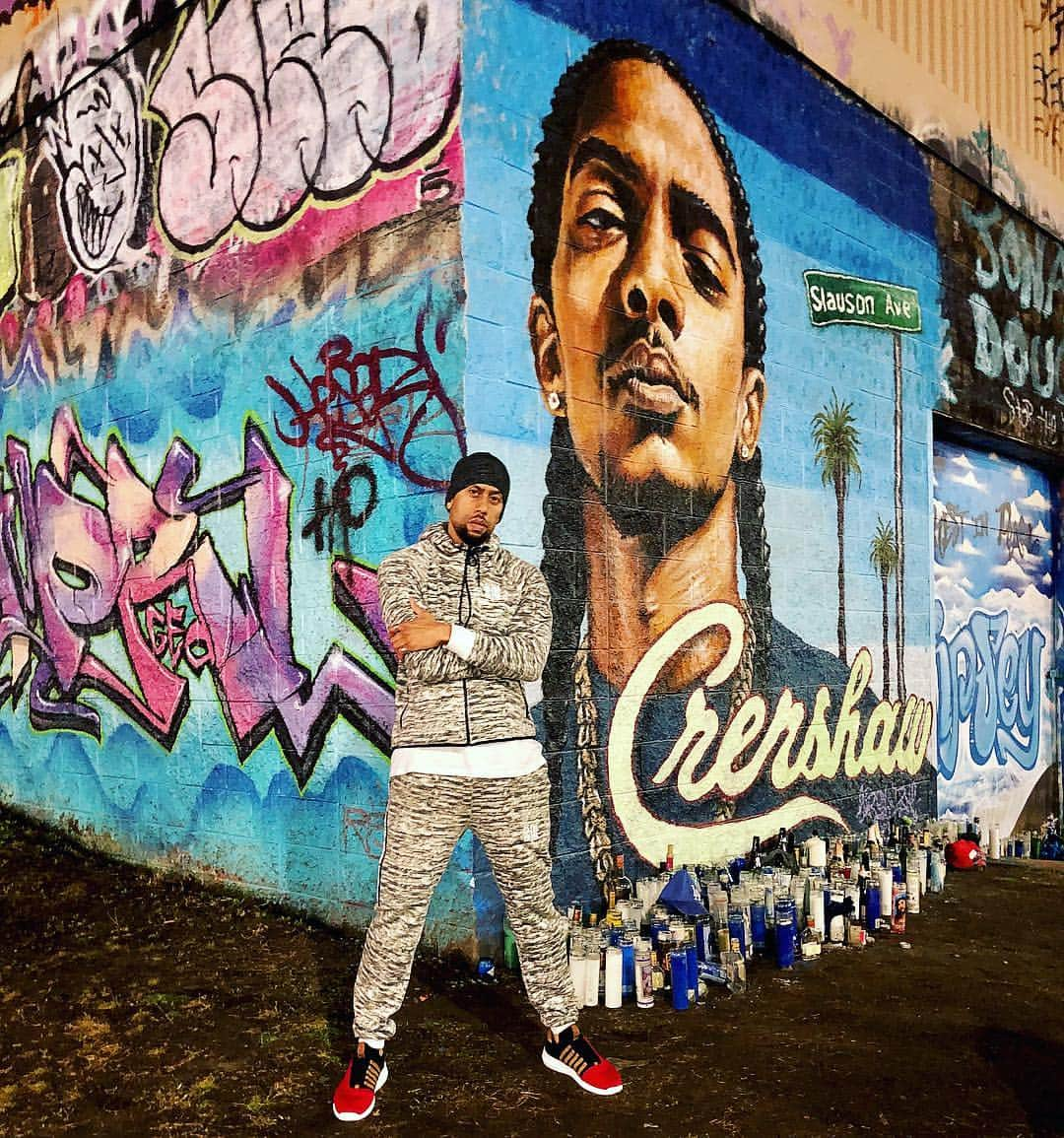 アフィオン・クロケットさんのインスタグラム写真 - (アフィオン・クロケットInstagram)「The Marathon Continues 🏁🙌🏽🙏🏽 . . @coreypaneart #affioncrockett #nipseyhussle #themarathoncontinues #connecticut #eastcoastlove #victorylap #ermiasasghedom @goodsidebadsideclothing 📸 @luckystardust」4月14日 19時41分 - affioncrockett