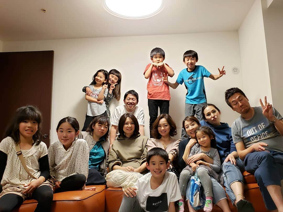 佐藤純さんのインスタグラム写真 - (佐藤純Instagram)「土曜日は、娘の小学校のお友達とお好み焼きパーティー😊  大人と子供合わせて15名。  お友達パパが焼いてくれるお好み焼きがほんとに美味しい。  みんなでワイワイ楽しかった😆  肝心なお好み焼きの写真を撮り忘れた〰️💦 #ママ友 #お好み焼き #ママ#ママモデル#モデル #mama #mamamodel #model」4月14日 20時11分 - junsatoidea