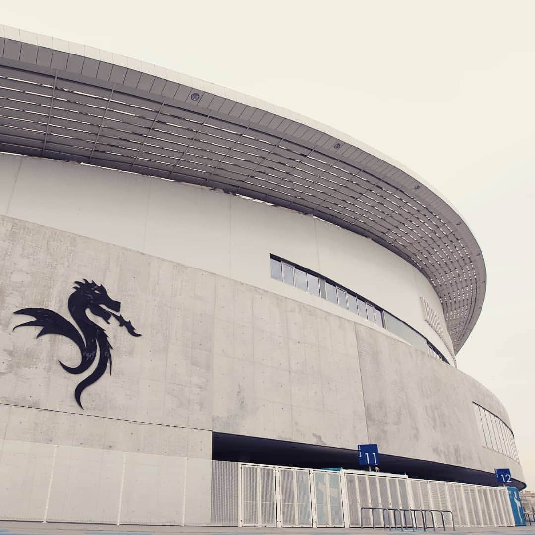 FIFAワールドカップさんのインスタグラム写真 - (FIFAワールドカップInstagram)「On the day Game of Thrones returns to our screens, here’s another famous dragon: @fcporto's Estadio do Dragao. With a huge game in midweek v @liverpoolfc, all eyes will be on the Dragon Stadium this Wednesday. #GoT」4月14日 20時12分 - fifaworldcup