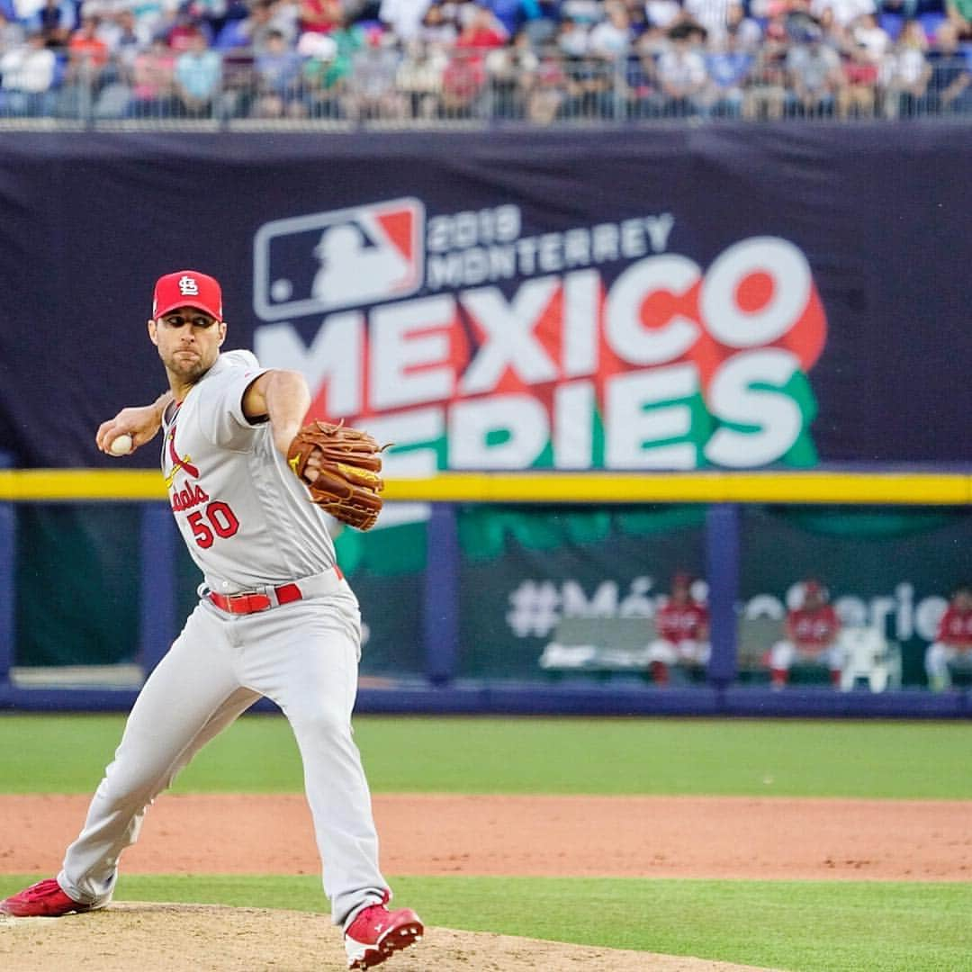 セントルイス・カージナルスさんのインスタグラム写真 - (セントルイス・カージナルスInstagram)「Game 1 of the 2019 #MéxicoSeries! 🇲🇽」4月14日 11時56分 - cardinals