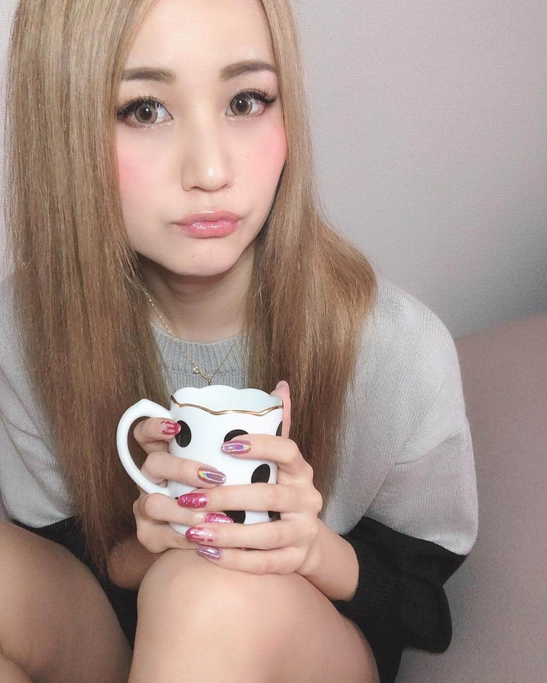 LORYのインスタグラム：「やほっ🌷🐤 昨日質問送ってくれて ありがとうございました😊❤️ 全然答えきれなかったので またどこかでお答えしたいと思います！ インスタライブとか🧸」