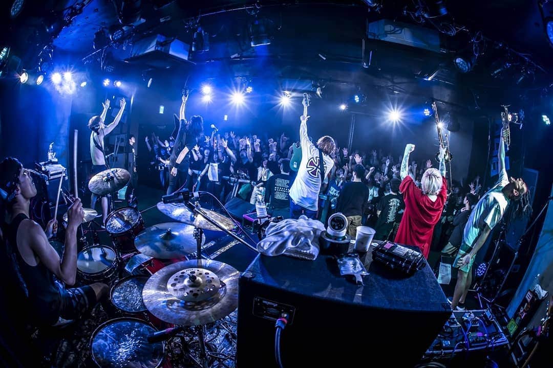のインスタグラム：「4/13(土) 松山WStudioRED "Life In The Sun TOUR"  photo by @hayachinphoto」