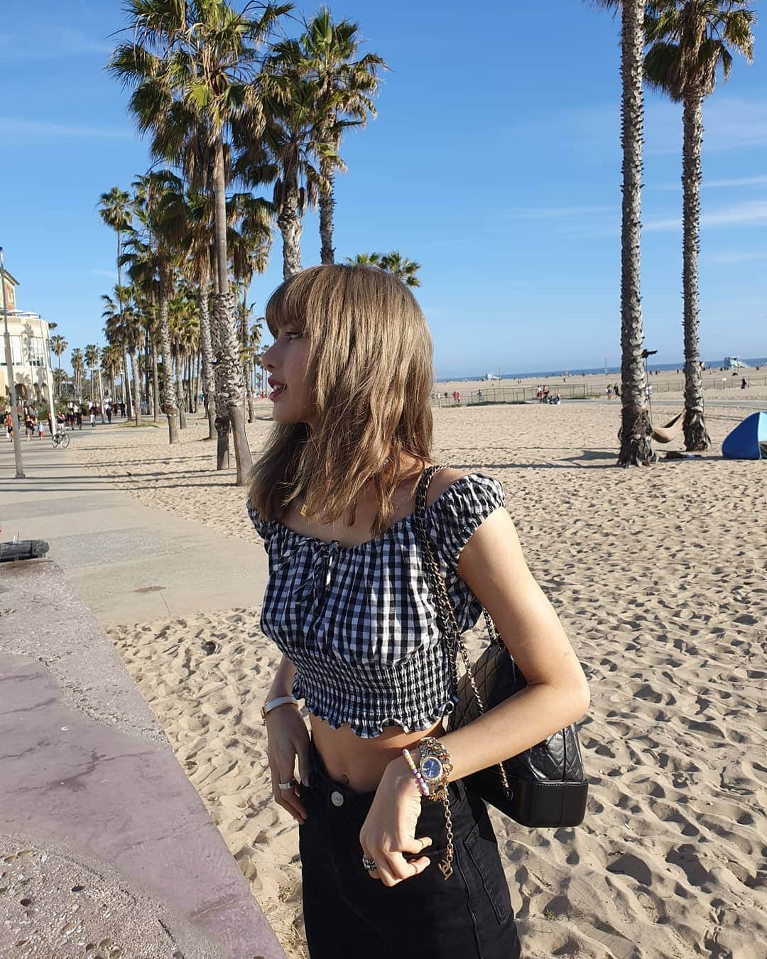 リサさんのインスタグラム写真 - (リサInstagram)「🏖」4月14日 12時41分 - lalalalisa_m