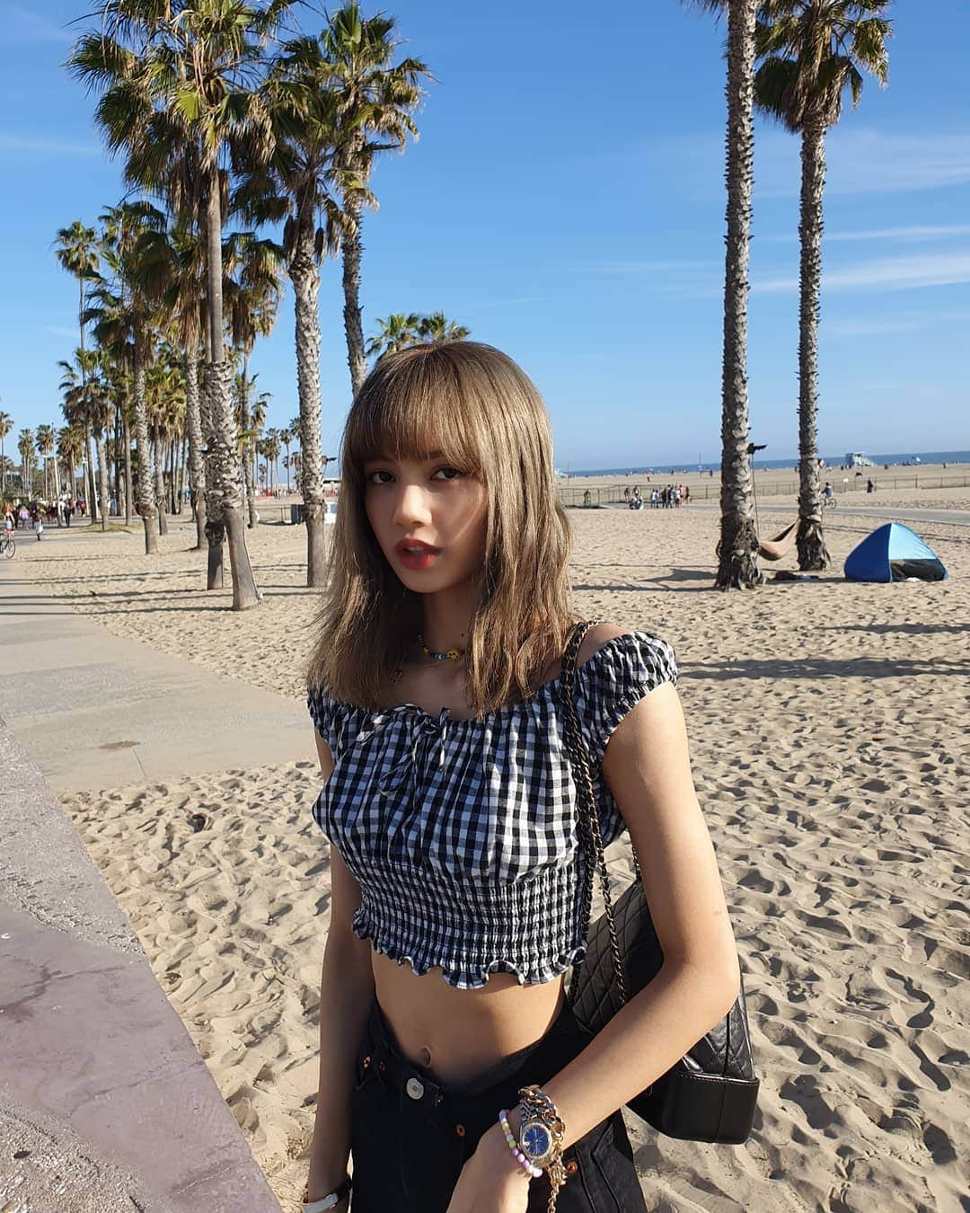 リサさんのインスタグラム写真 - (リサInstagram)「🏖」4月14日 12時41分 - lalalalisa_m