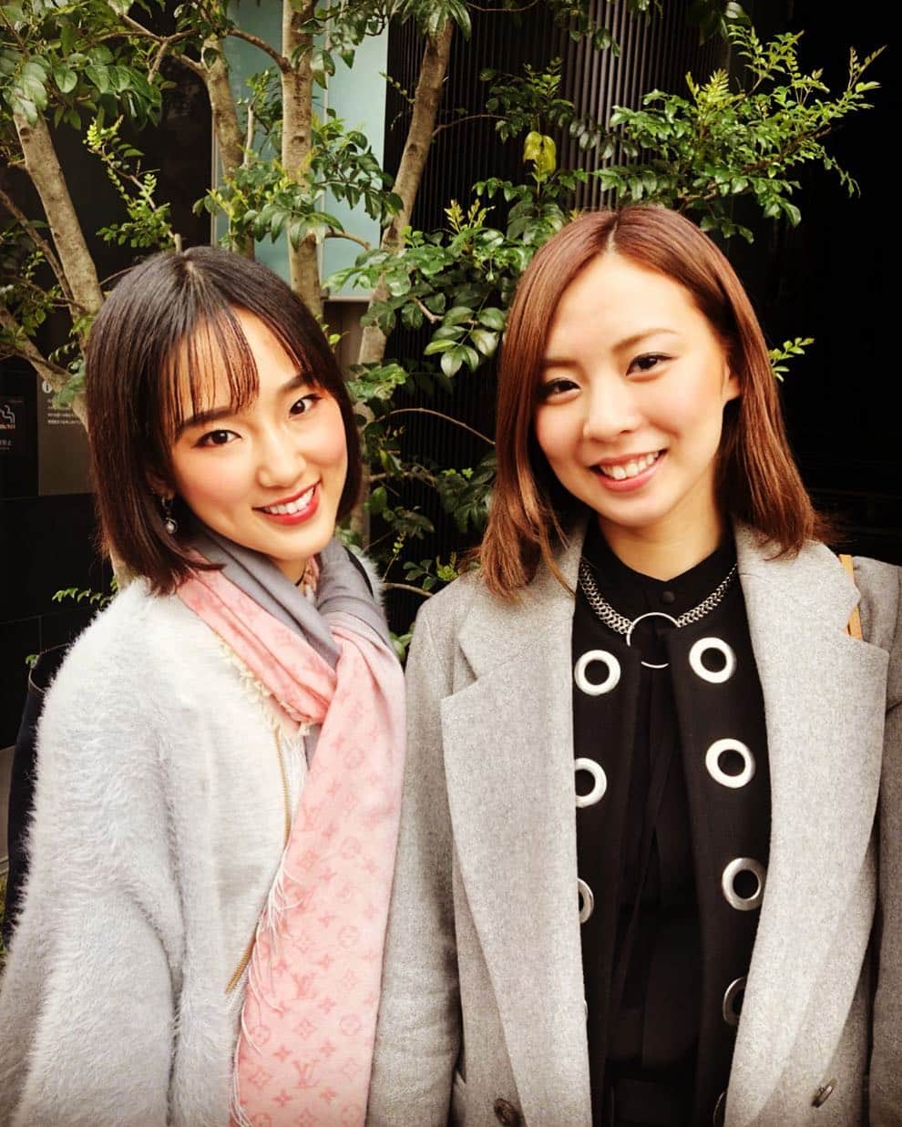 矢吹世奈のインスタグラム：「・ 先日、ほっしーと打ち合わせしてきました ✍️ 『 S-LIVE 2019 〜Anniversary Event 🎂〜』 本日よりチケット一般発売開始いたしました 🎫 私のInstagramにLIVEの詳細と 予約フォーム貼りました 💙✨ 皆さまのお越しをお待ちしております☺️✨ 一緒に盛り上がりましょ〜😆🧡💙 #live#dance#sing#talk#birthday#event#矢吹世奈」