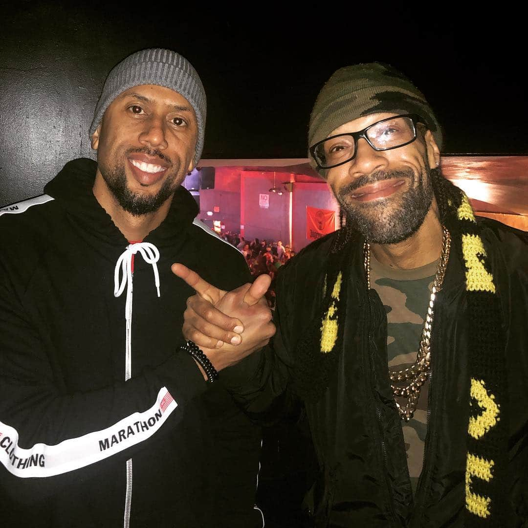 アフィオン・クロケットさんのインスタグラム写真 - (アフィオン・クロケットInstagram)「PROOF that me & @redmangilla are not the same nigga!! 🤣😂✊🏽 . . #affioncrockett #redman #hiphop #muddywaters #bros @goldendenim」4月14日 13時09分 - affioncrockett