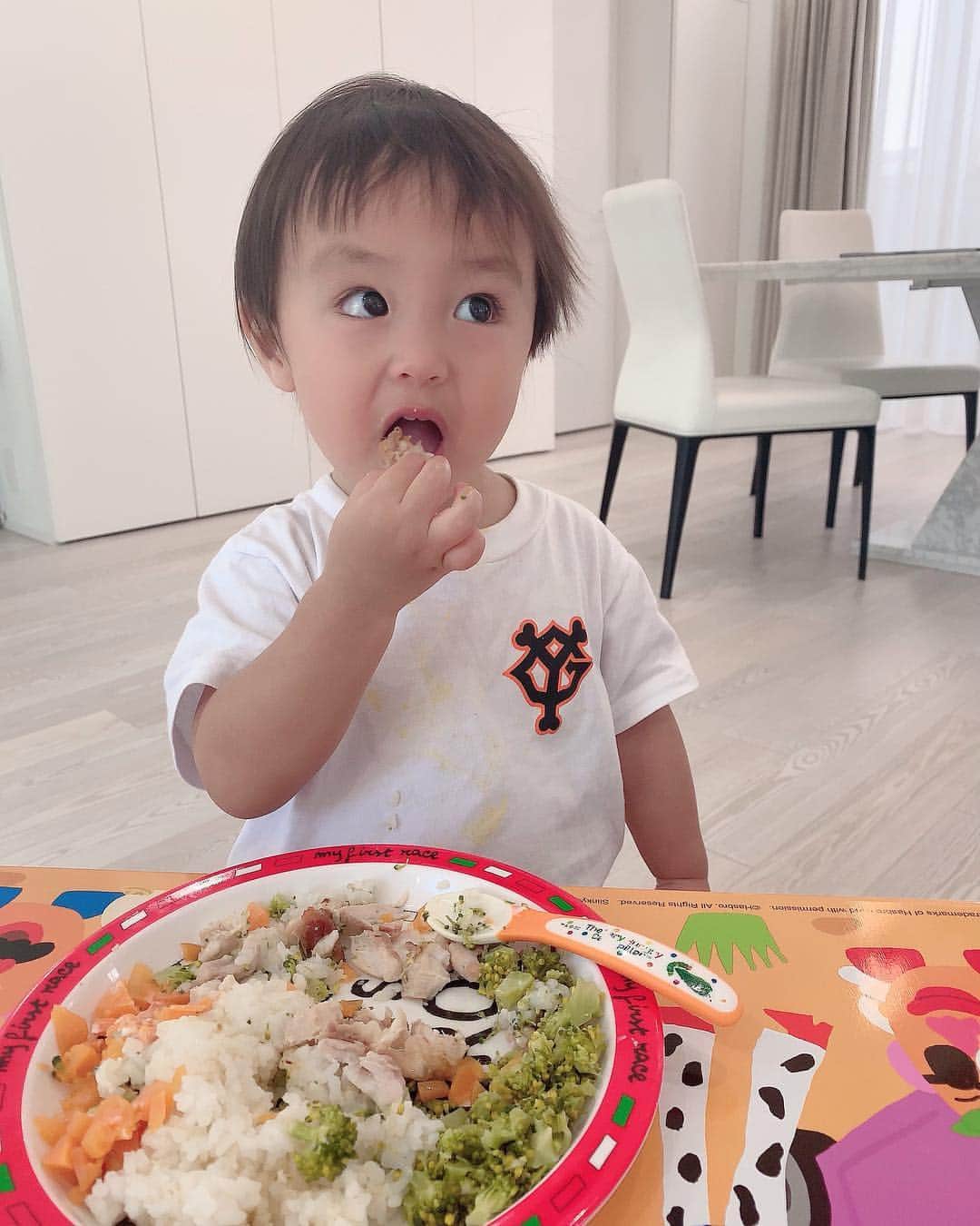 川崎希さんのインスタグラム写真 - (川崎希Instagram)「おちびーぬのごはん🥕💓💓💓 #babyfood #quinoa  #お米にはキヌアを混ぜて炊いてるよ #vivaperu」4月14日 13時21分 - kawasakinozomi